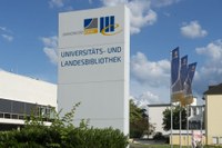 Symbolic image - Potentially arsenic-contaminated books are stored safely at the University and State Library (ULB).